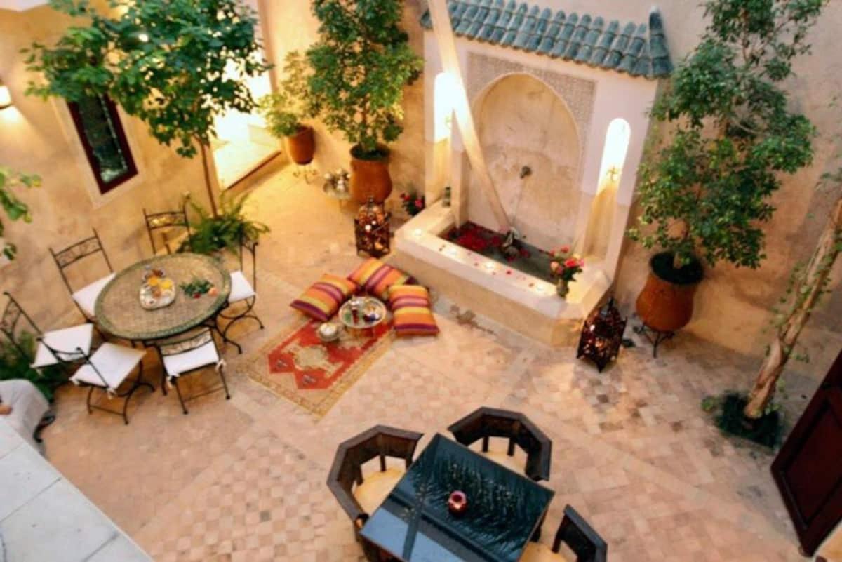 Riad Dar Rania Marrakech Medina Jemaa El Fna มาร์ราเกช ภายนอก รูปภาพ